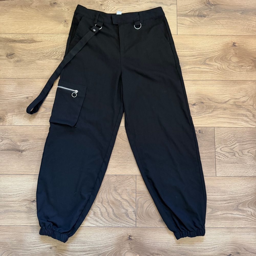 Hot Topic Black Strap Hi-Rise Jogger Pants Size 7 Goth‎ Grunge Punk